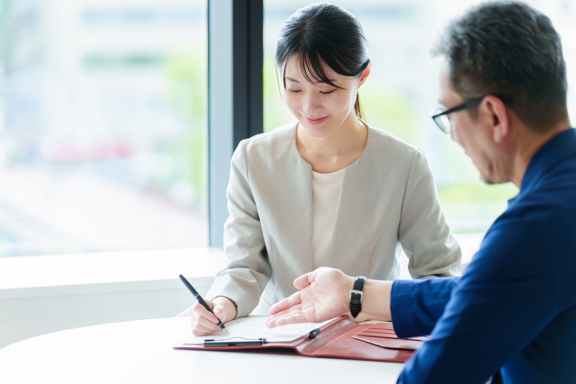 婚姻届・離婚届の証人代行イメージ
